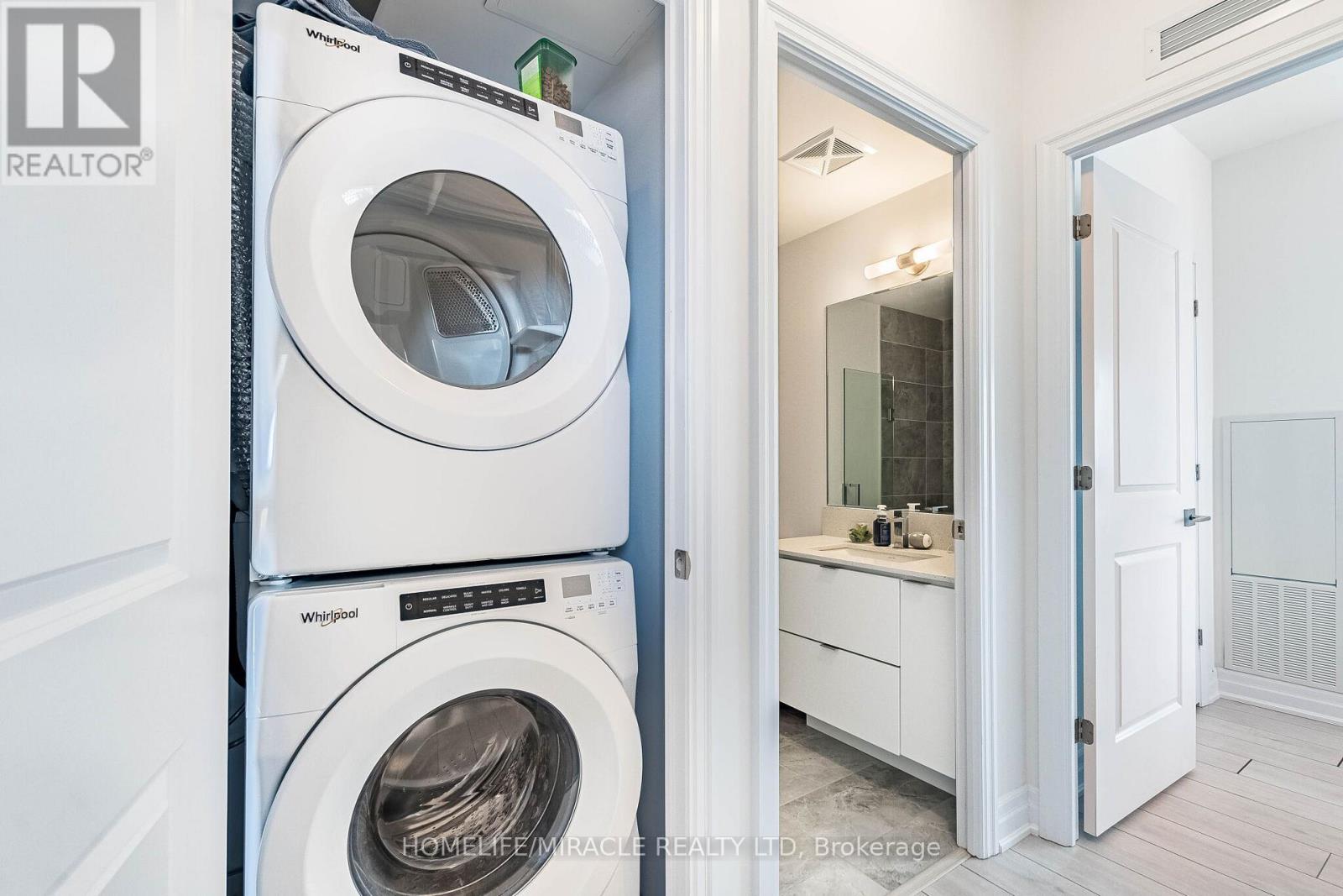 3802 - 30 Elm Street, Mississauga, Ontario L5B 0N6 - Photo 36 - W13002586