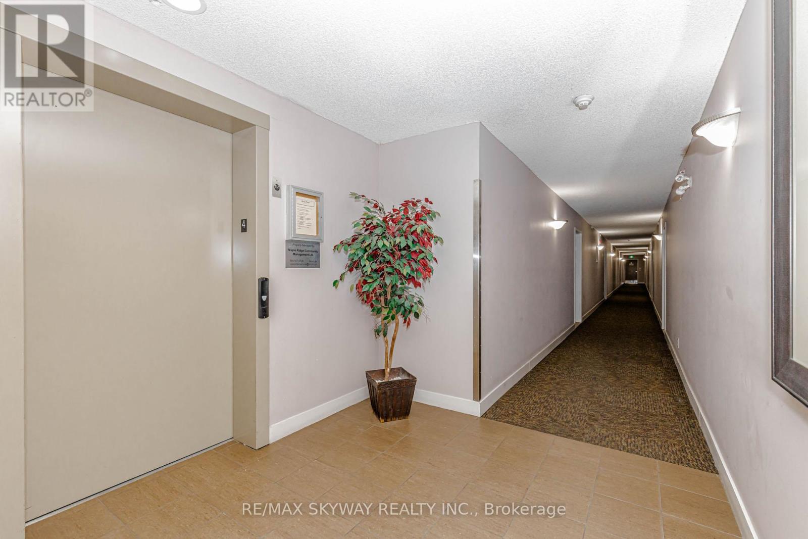 1403 - 8 Dayspring Circle, Brampton, Ontario L6P 2Z7 - Photo 11 - W13002650