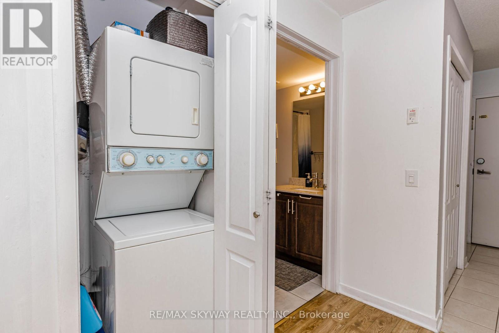 1403 - 8 Dayspring Circle, Brampton, Ontario L6P 2Z7 - Photo 43 - W13002650