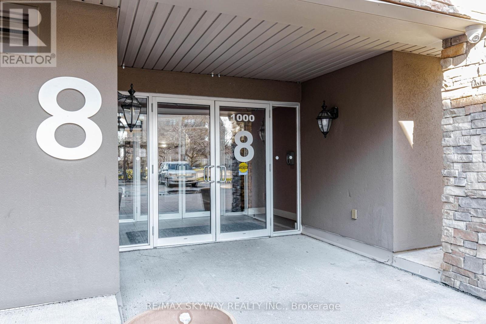 1403 - 8 Dayspring Circle, Brampton, Ontario L6P 2Z7 - Photo 6 - W13002650