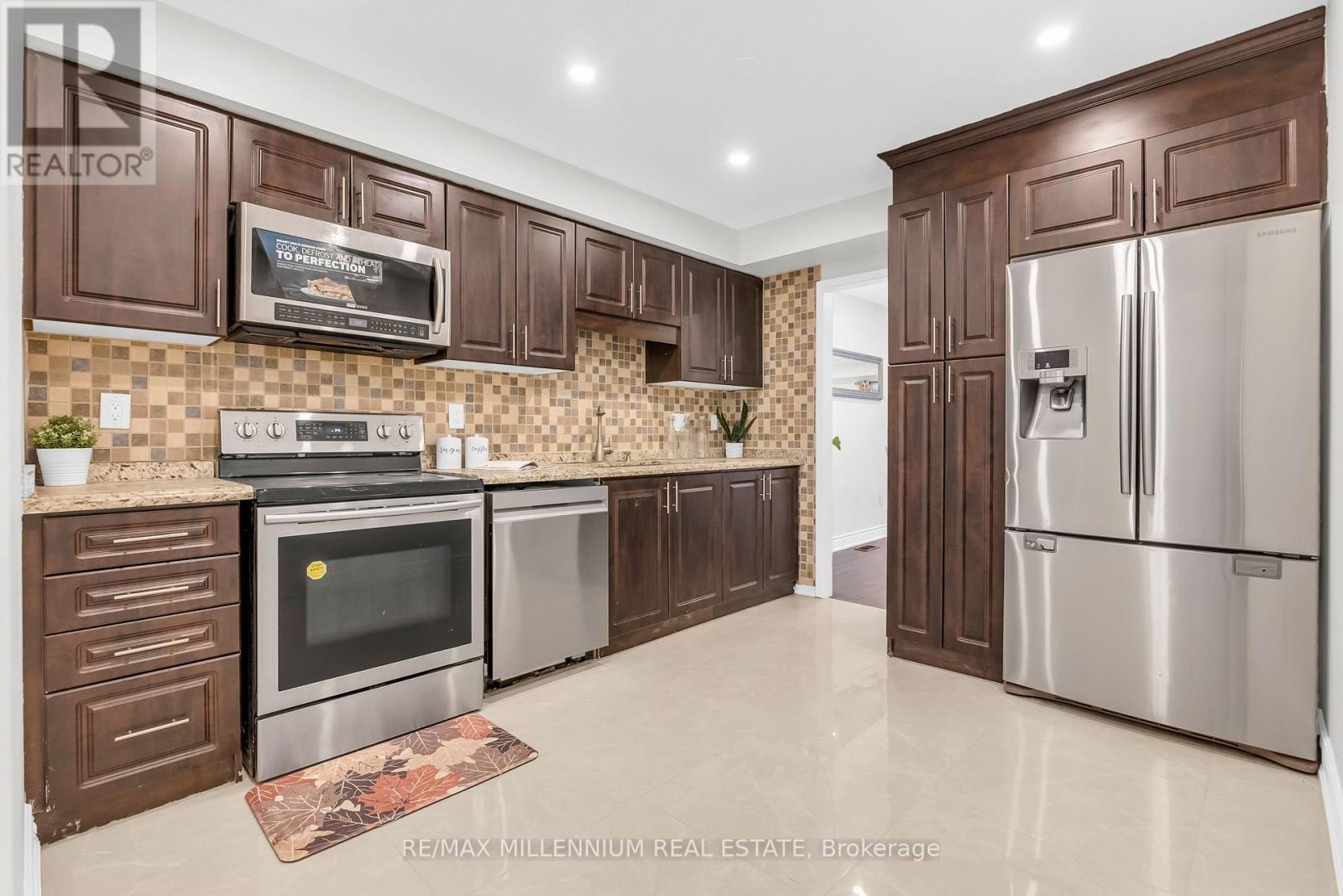 38 Kitto Court, Brampton, Ontario  L6Y 5B1 - Photo 15 - W13002682