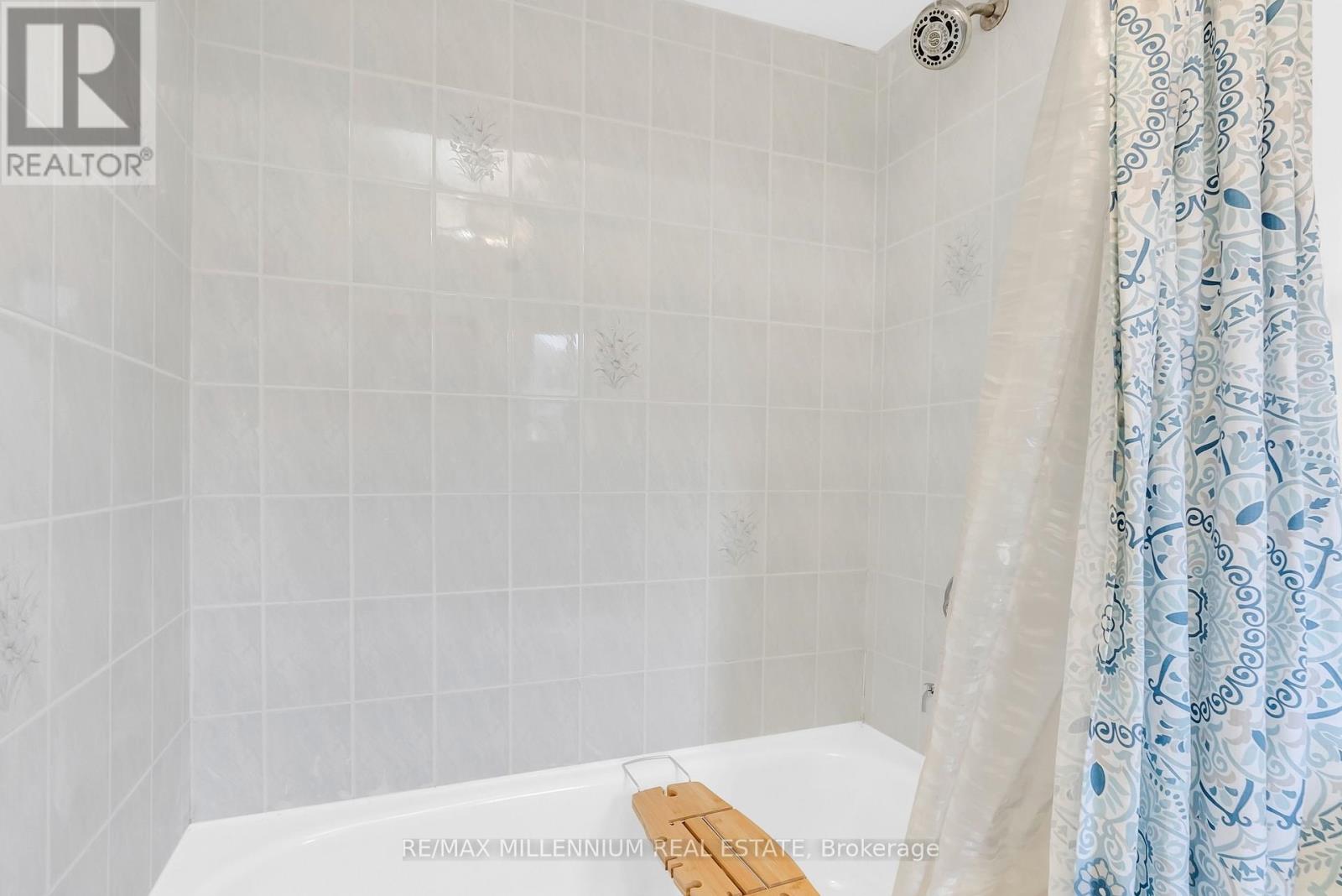 38 Kitto Court, Brampton, Ontario  L6Y 5B1 - Photo 27 - W13002682