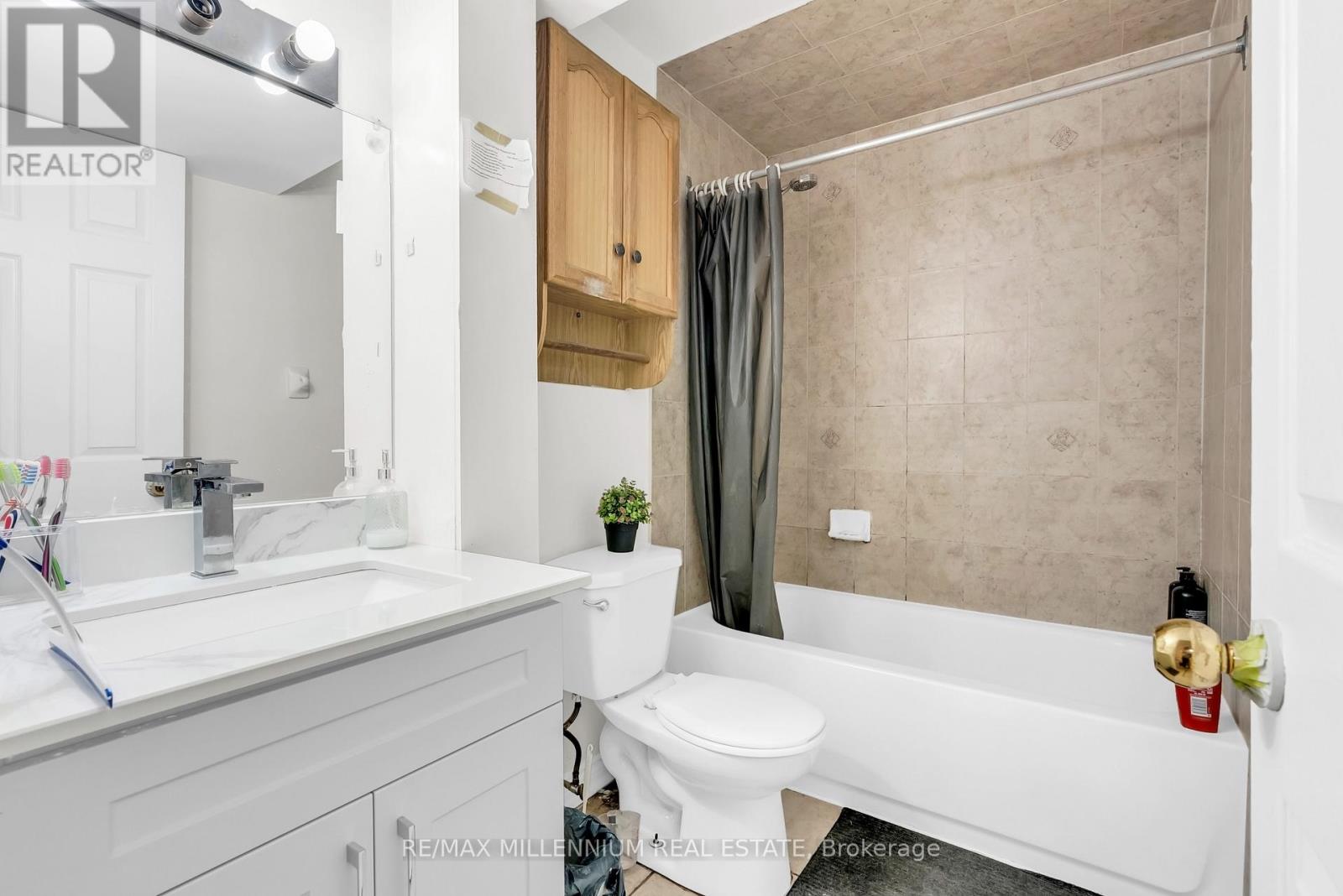 38 Kitto Court, Brampton, Ontario  L6Y 5B1 - Photo 41 - W13002682