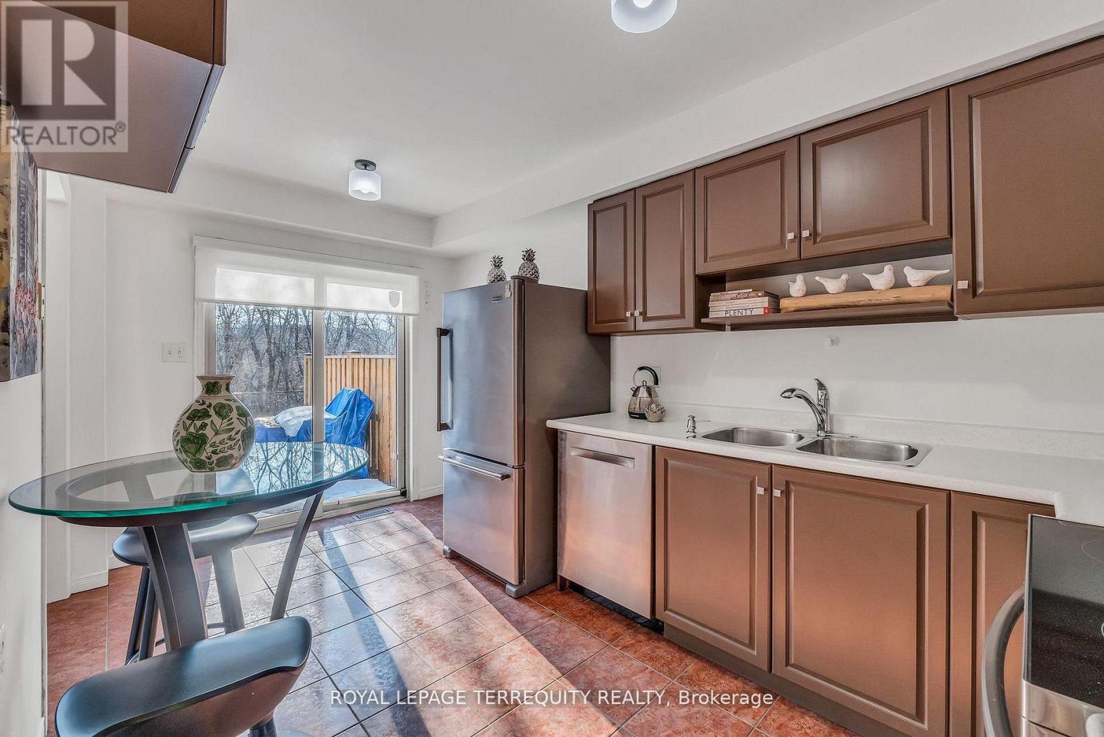 25 - 1276 Silvan Forest Drive, Burlington, Ontario  L7M 4V8 - Photo 12 - W13002750