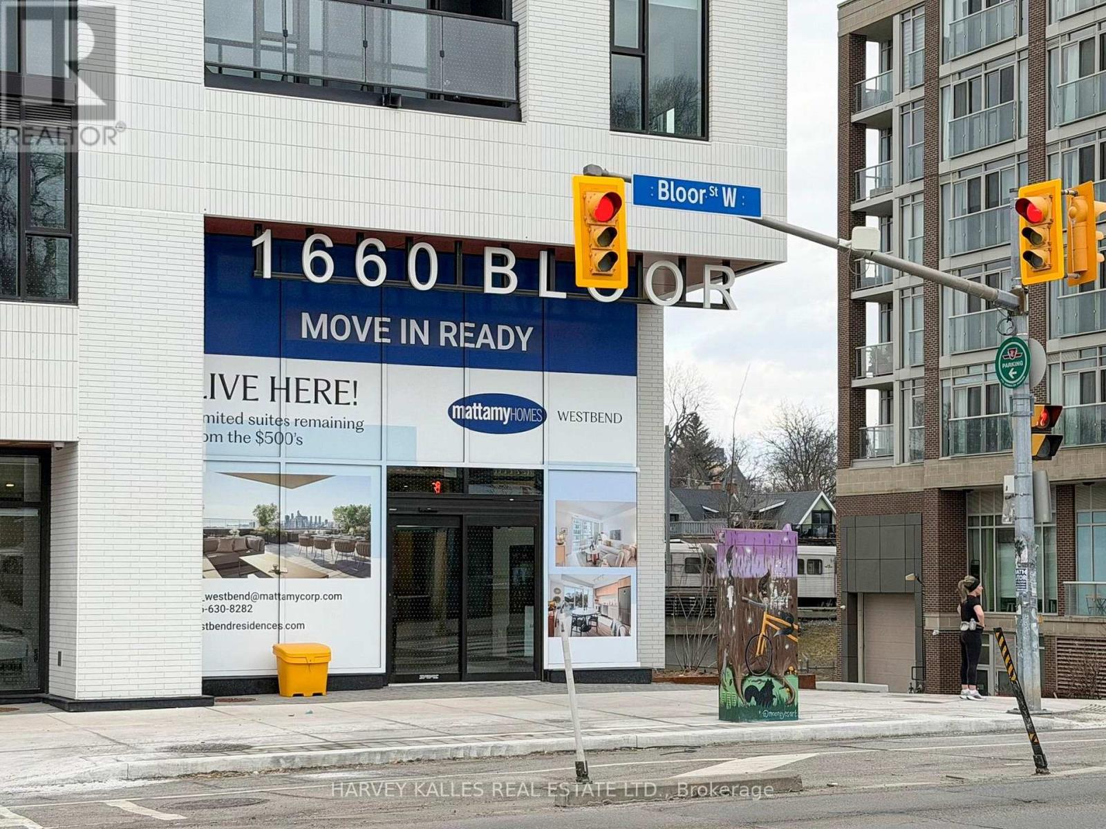 1105 - 1660 Bloor Street W, Toronto, Ontario  M6P 1A8 - Photo 4 - W13002786