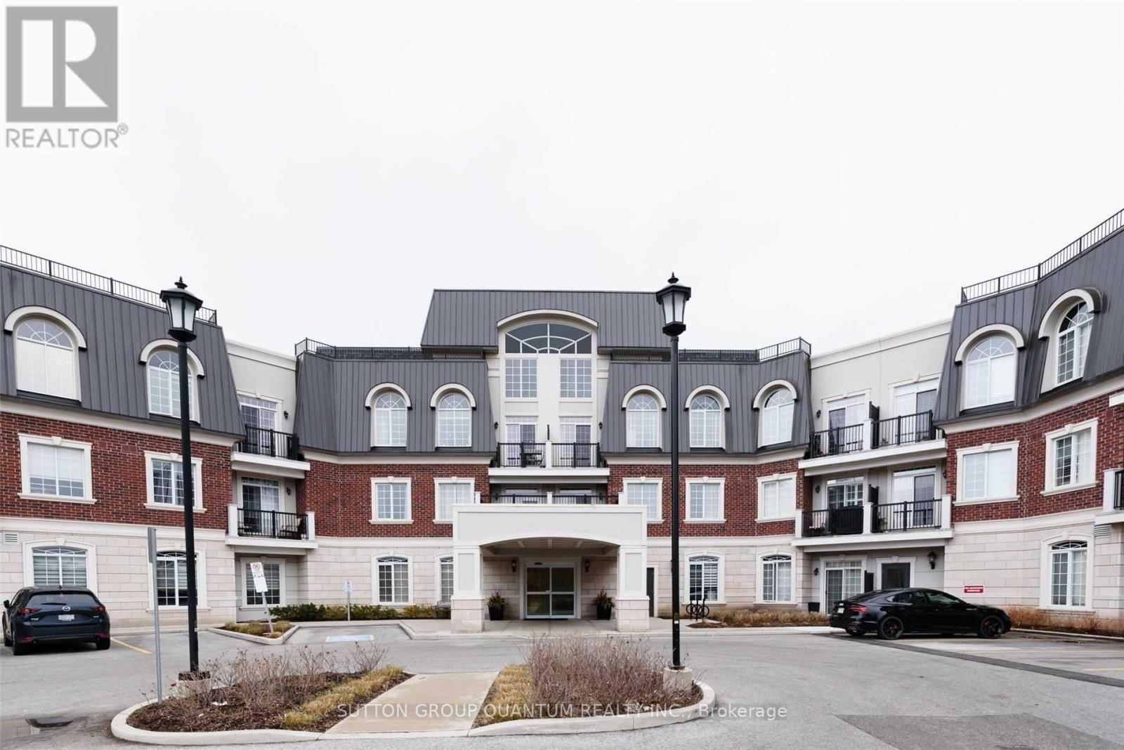 301 - 2300 Upper Middle Road W, Oakville, Ontario  L6M 0T4 - Photo 1 - W13002798