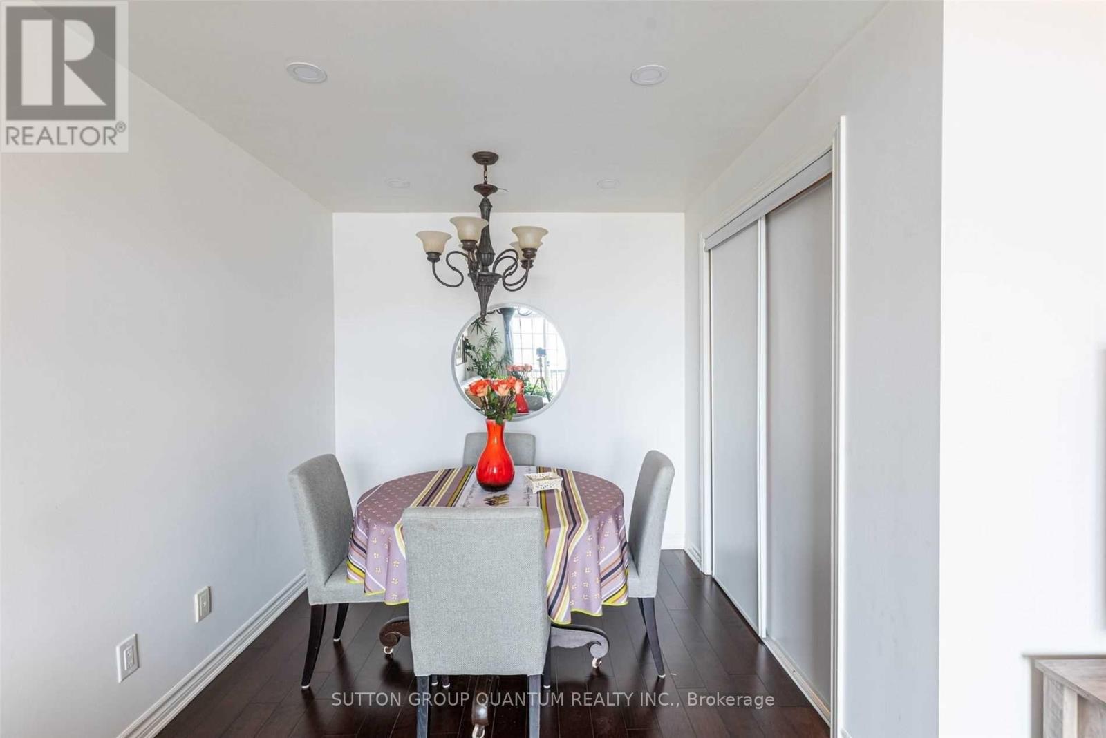 301 - 2300 Upper Middle Road W, Oakville, Ontario  L6M 0T4 - Photo 10 - W13002798