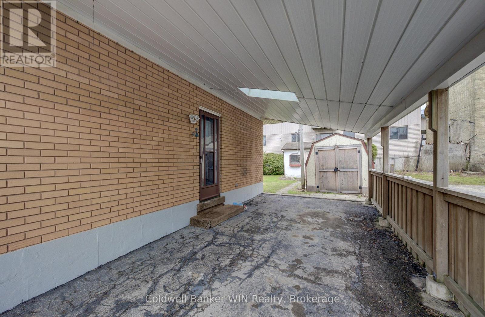 130 King Street E, Wellington North, Ontario  N0G 2L2 - Photo 3 - X12784560