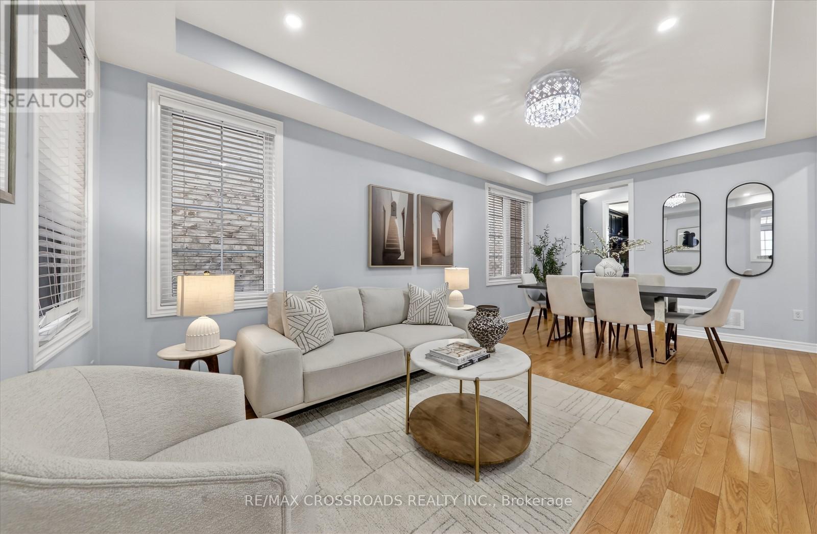 10 Sedore Street, Markham, Ontario  L6E 0K2 - Photo 4 - N12939244