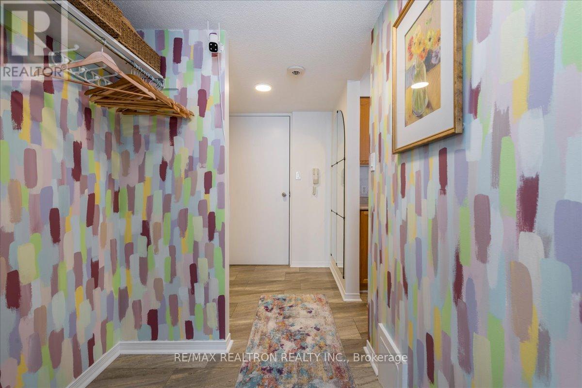 101 - 107 Bond Street, Orillia, Ontario  L3V 1J7 - Photo 3 - S12895900