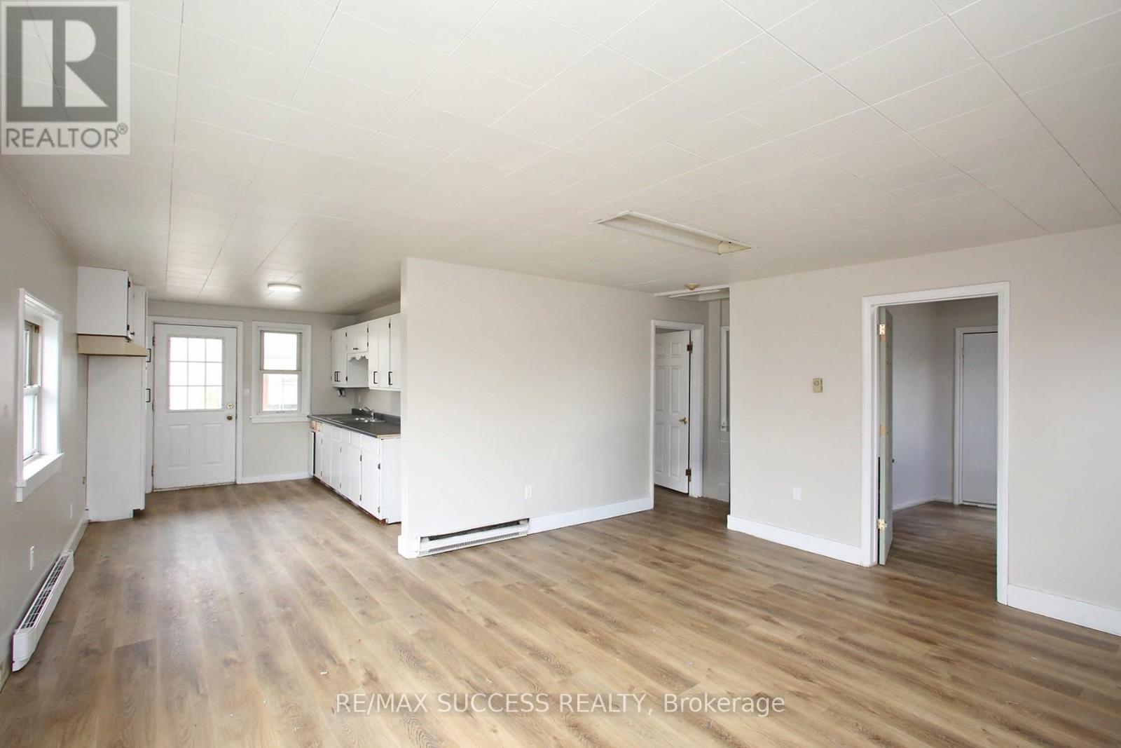 22 & 24 River Street, Thorold, Ontario  L0S 1K0 - Photo 11 - X13002648