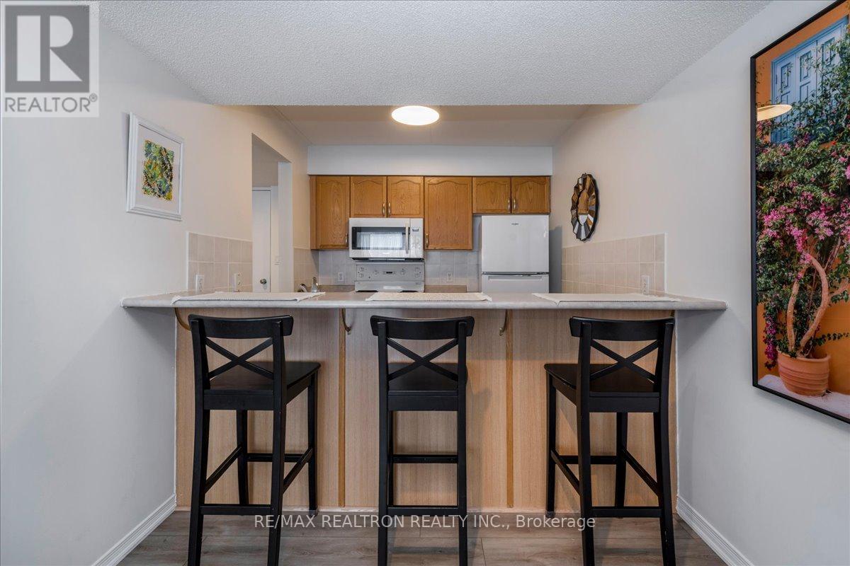 101 - 107 Bond Street, Orillia, Ontario  L3V 1J7 - Photo 7 - S12895900