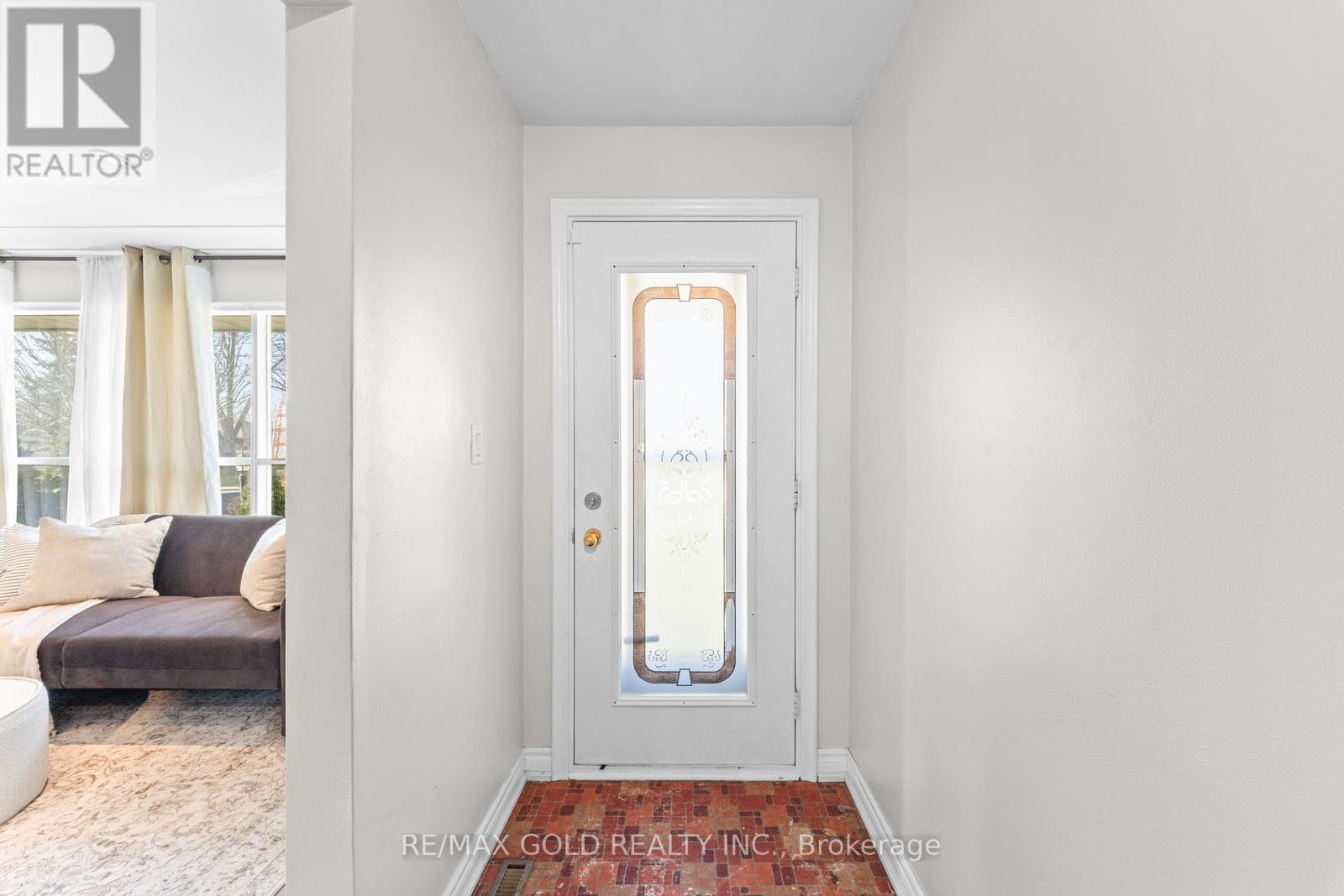 207 Brenda Crescent, Woodstock, Ontario  N4S 7R8 - Photo 8 - X13002714