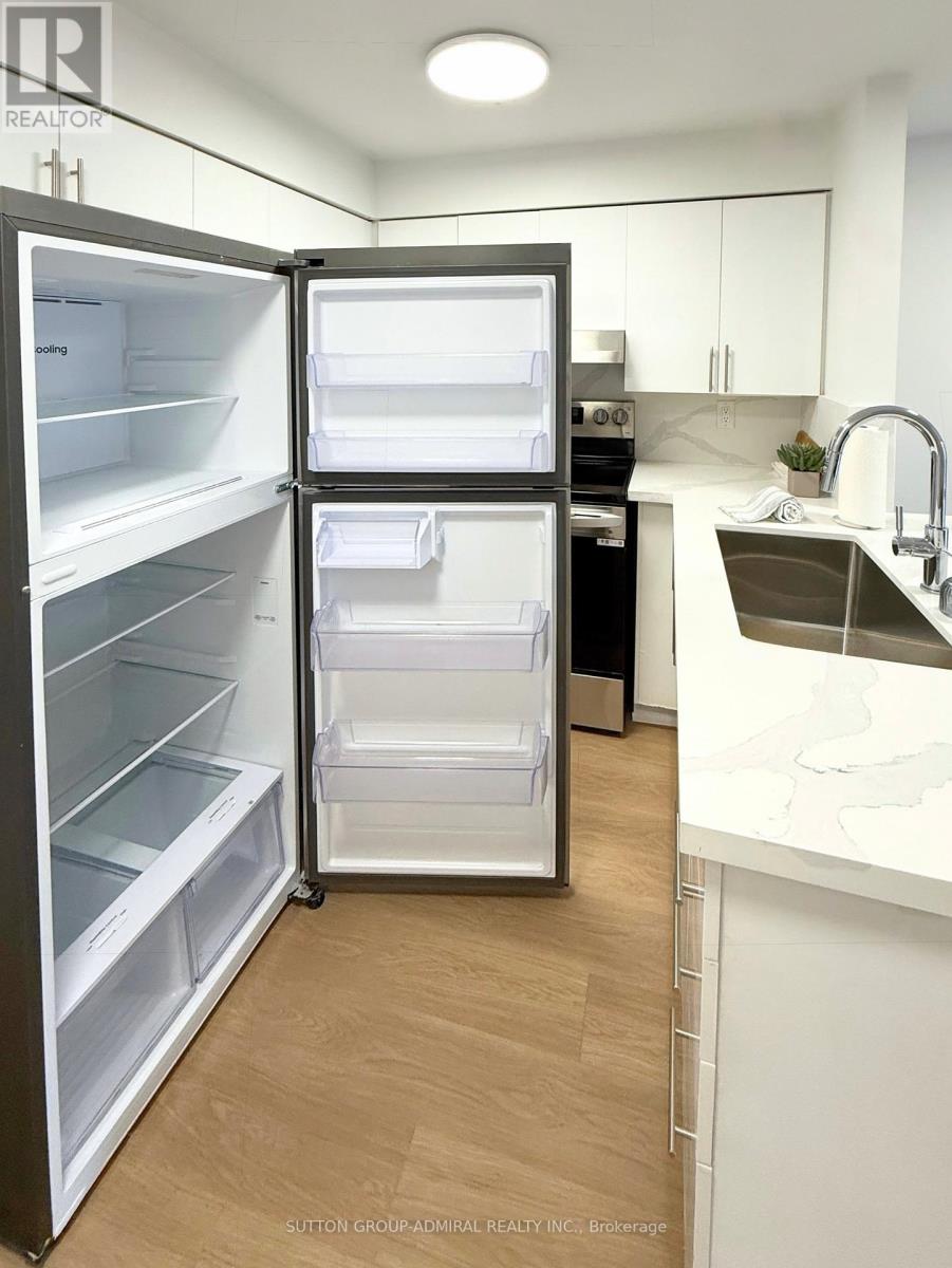 30 - 41 Valleyview Road, Kitchener, Ontario  N2E 3H9 - Photo 3 - X13002840