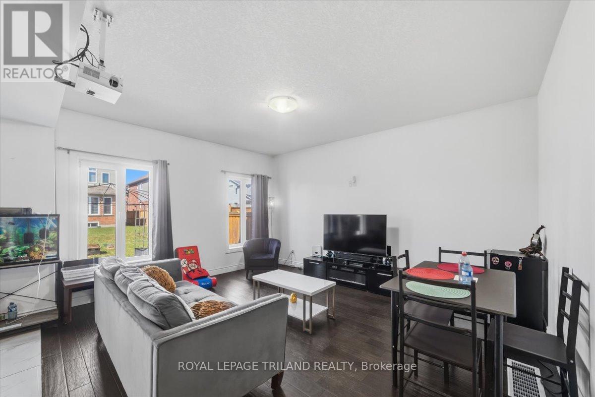 1942 Cedarpark Drive, London North, Ontario  N5X 0J1 - Photo 7 - X12949514