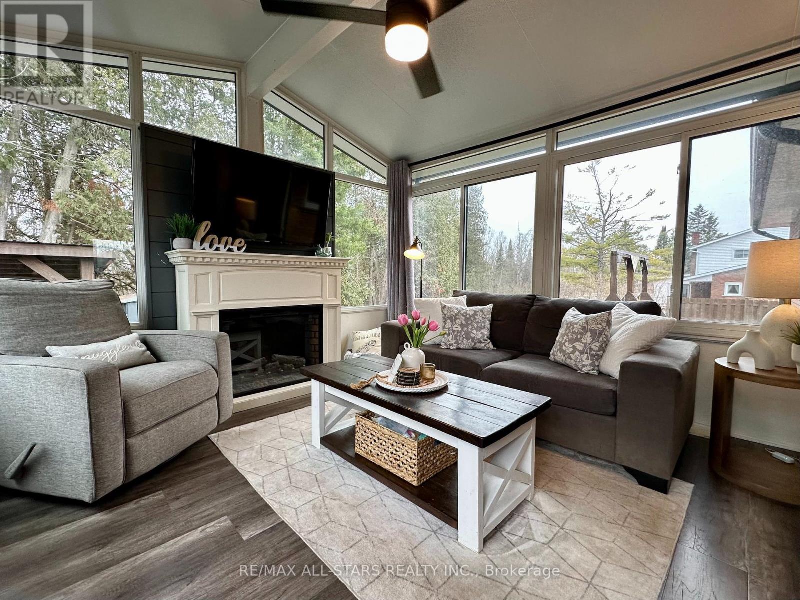 1956 County 8 Road, Kawartha Lakes, Ontario  K0M 1A0 - Photo 13 - X12879886