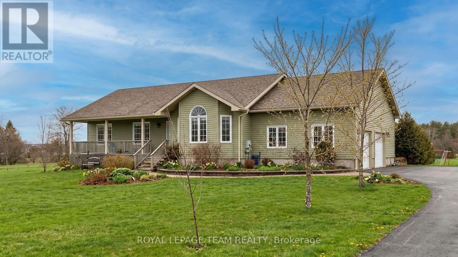 1289 Rideau River Road, Montague, Ontario  K0G 1N0 - Photo 2 - X12803178