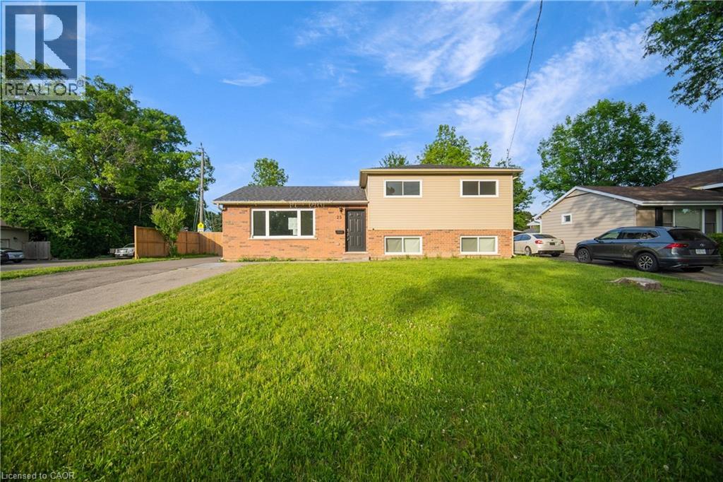 25 Patterson Avenue, Brantford, Ontario  N3S 6W8 - Photo 2 - 40821176