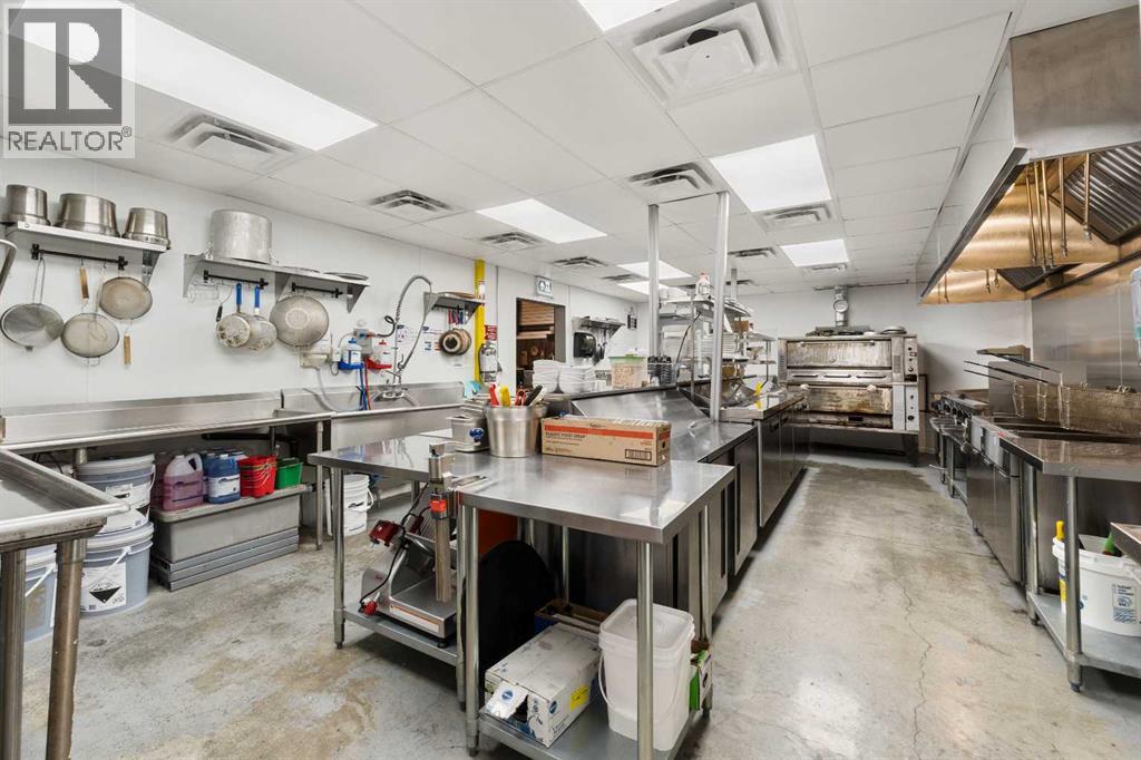 5015 50 Avenue, Whitecourt, Alberta  T7S 1V4 - Photo 11 - A2280576