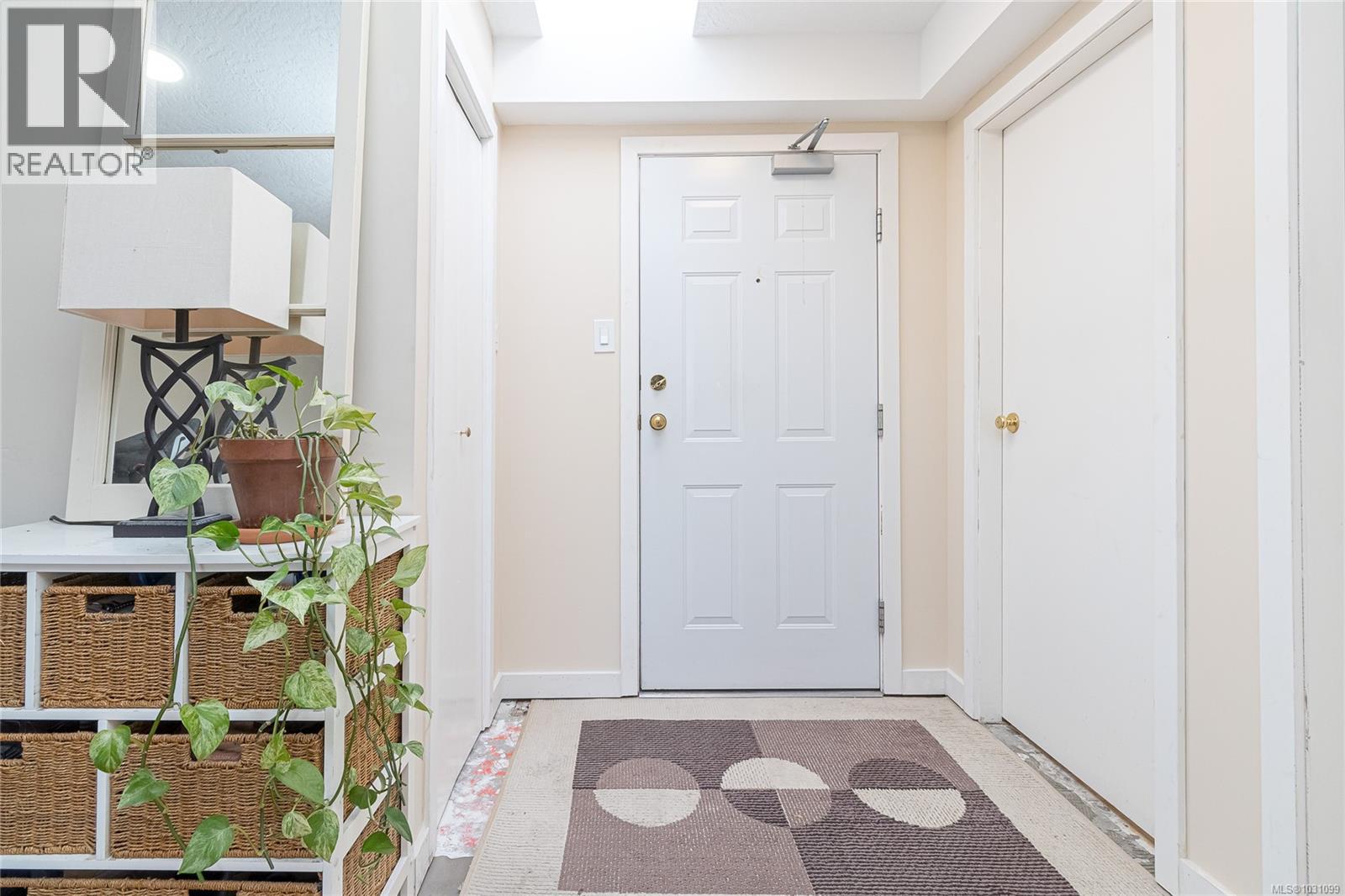 409 545 Manchester Rd, Victoria, British Columbia  V8T 5H6 - Photo 8 - 1031099