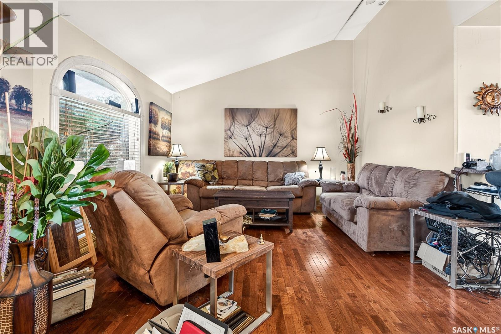 1317 Hochelaga Street W, Moose Jaw, Saskatchewan  S6H 6C3 - Photo 3 - SK028896