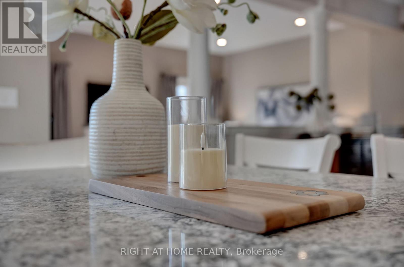 119 Mildenhall Place, Whitby, Ontario  L1M 0E4 - Photo 12 - E13002872