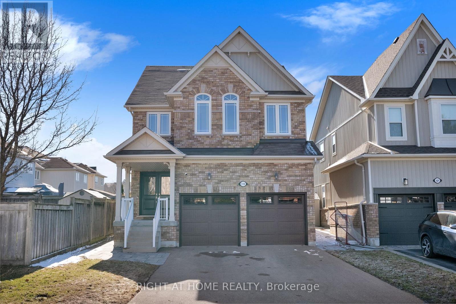 119 Mildenhall Place, Whitby, Ontario  L1M 0E4 - Photo 2 - E13002872