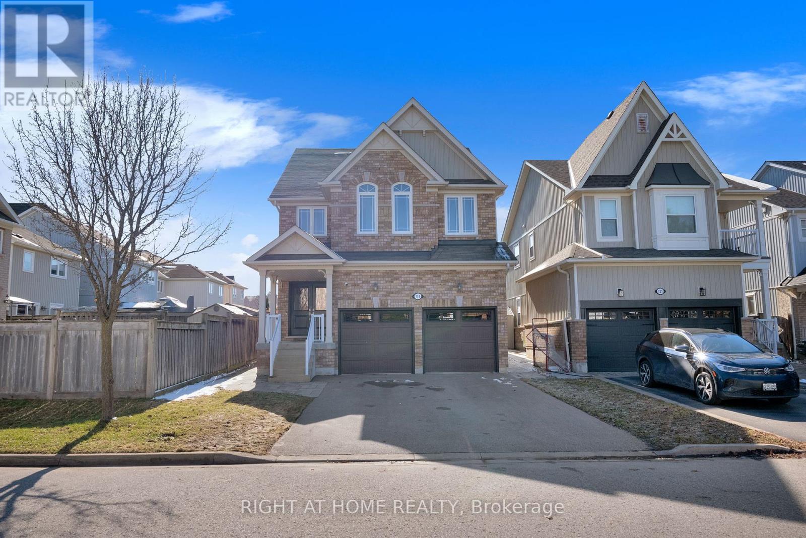 119 Mildenhall Place, Whitby, Ontario  L1M 0E4 - Photo 3 - E13002872