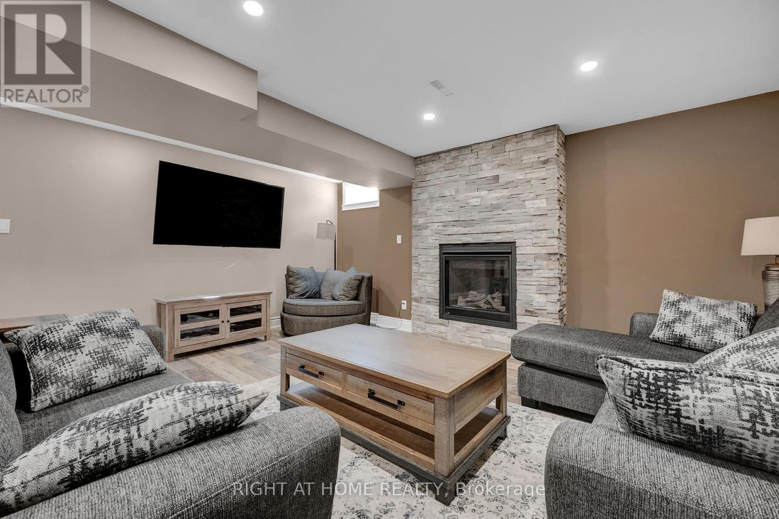 119 Mildenhall Place, Whitby, Ontario  L1M 0E4 - Photo 39 - E13002872