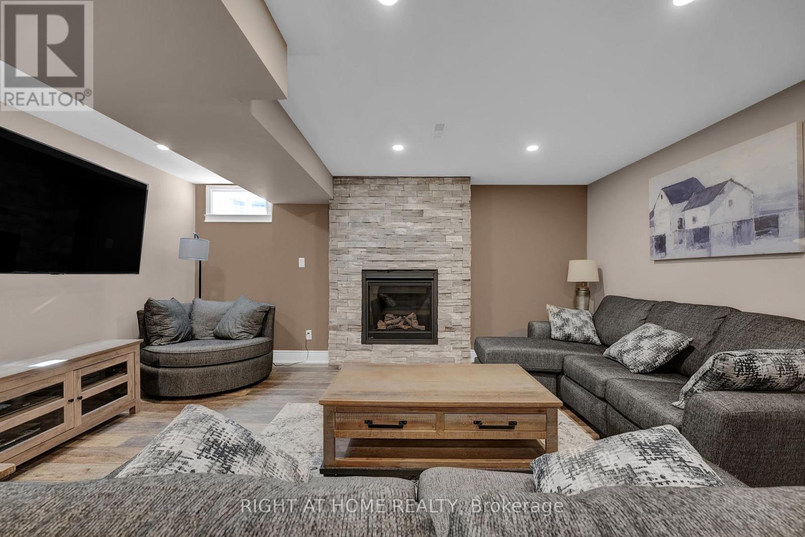 119 Mildenhall Place, Whitby, Ontario  L1M 0E4 - Photo 40 - E13002872