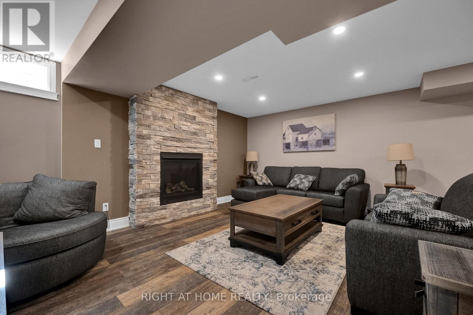 119 Mildenhall Place, Whitby, Ontario  L1M 0E4 - Photo 44 - E13002872