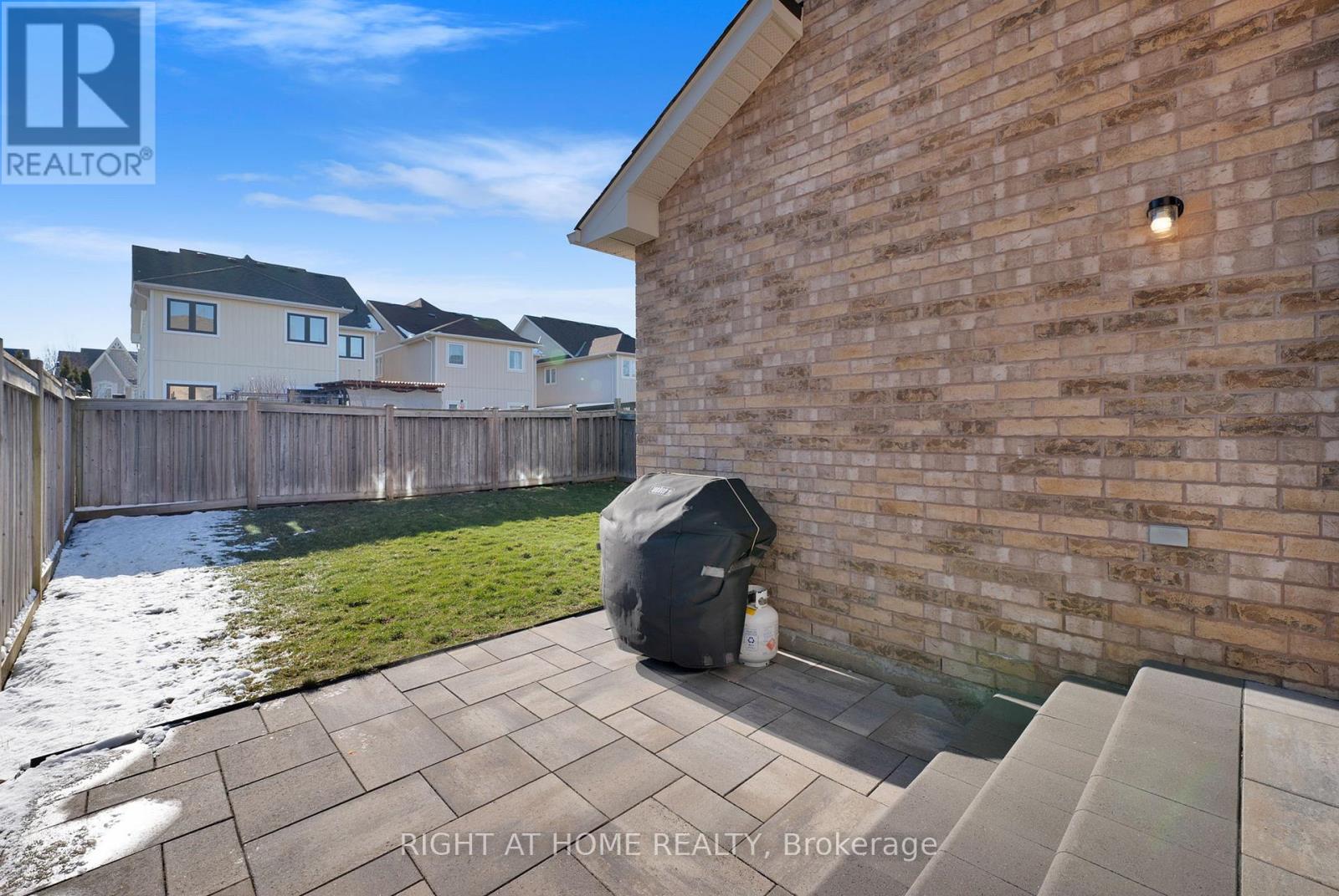 119 Mildenhall Place, Whitby, Ontario  L1M 0E4 - Photo 49 - E13002872