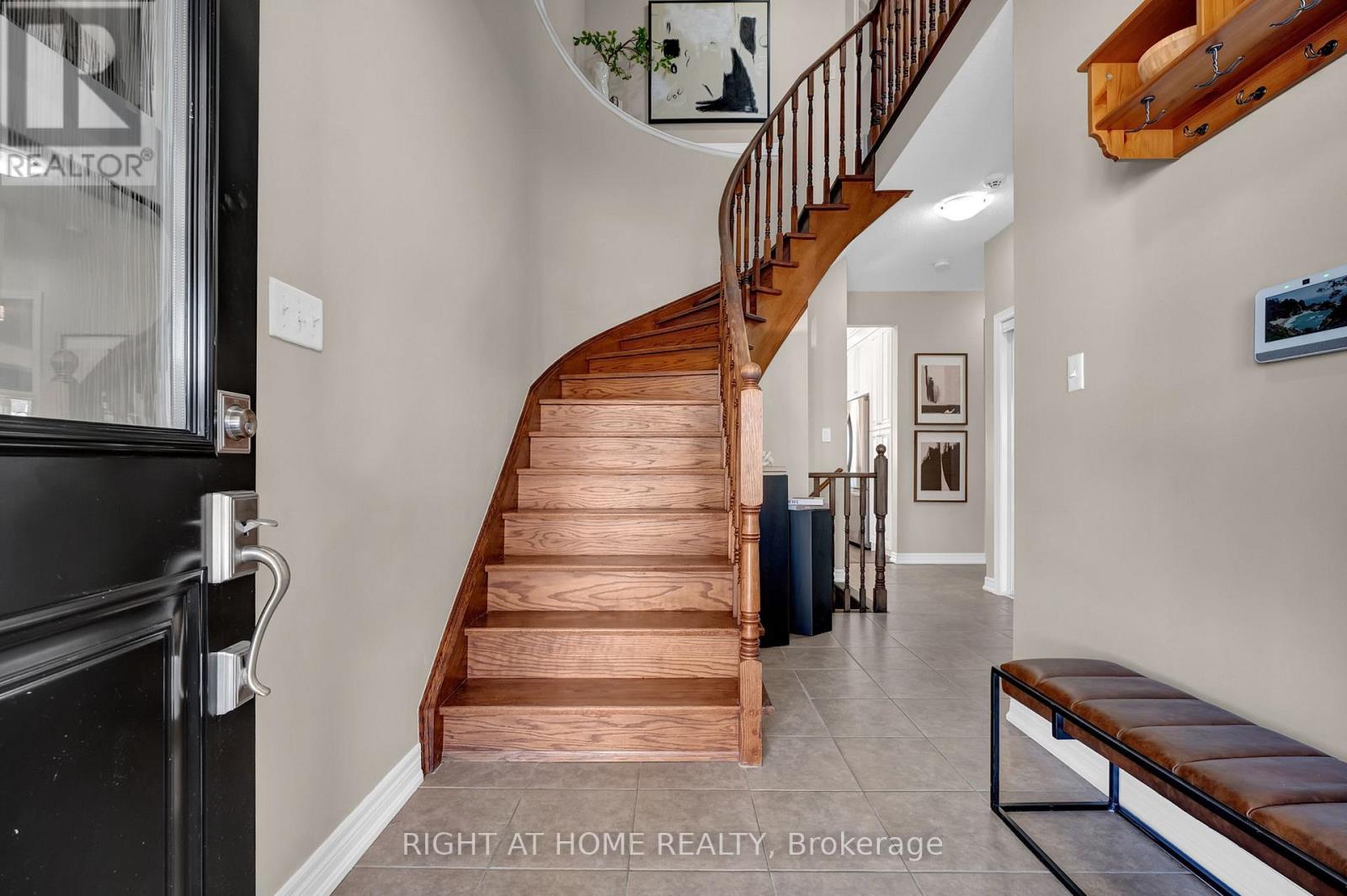 119 Mildenhall Place, Whitby, Ontario  L1M 0E4 - Photo 5 - E13002872