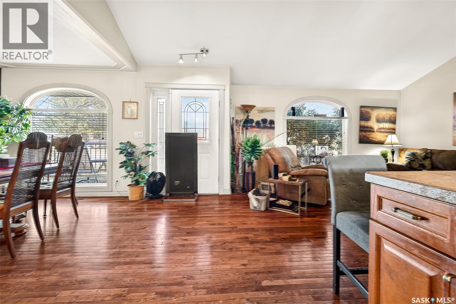 1317 Hochelaga Street W, Moose Jaw, Saskatchewan  S6H 6C3 - Photo 8 - SK028896