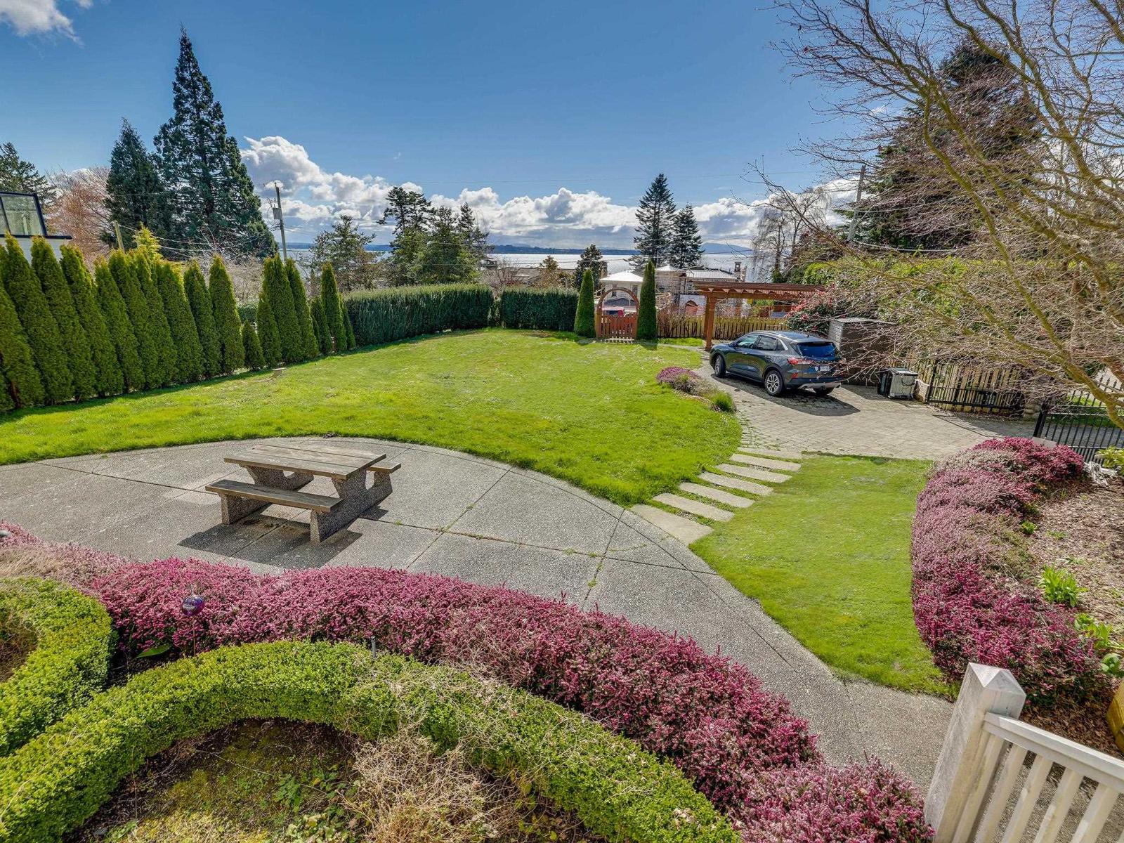 14008 Marine Drive, White Rock, British Columbia  V4B 1A7 - Photo 38 - R3111011