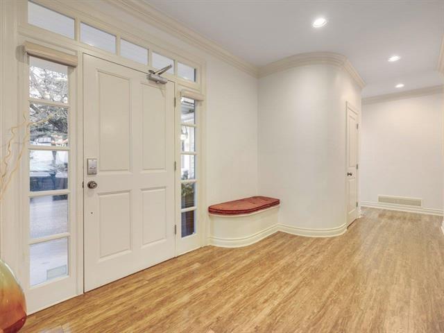 14008 Marine Drive, White Rock, British Columbia  V4B 1A7 - Photo 4 - R3111011