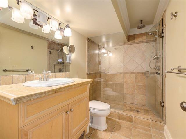 14008 Marine Drive, White Rock, British Columbia  V4B 1A7 - Photo 35 - R3111011