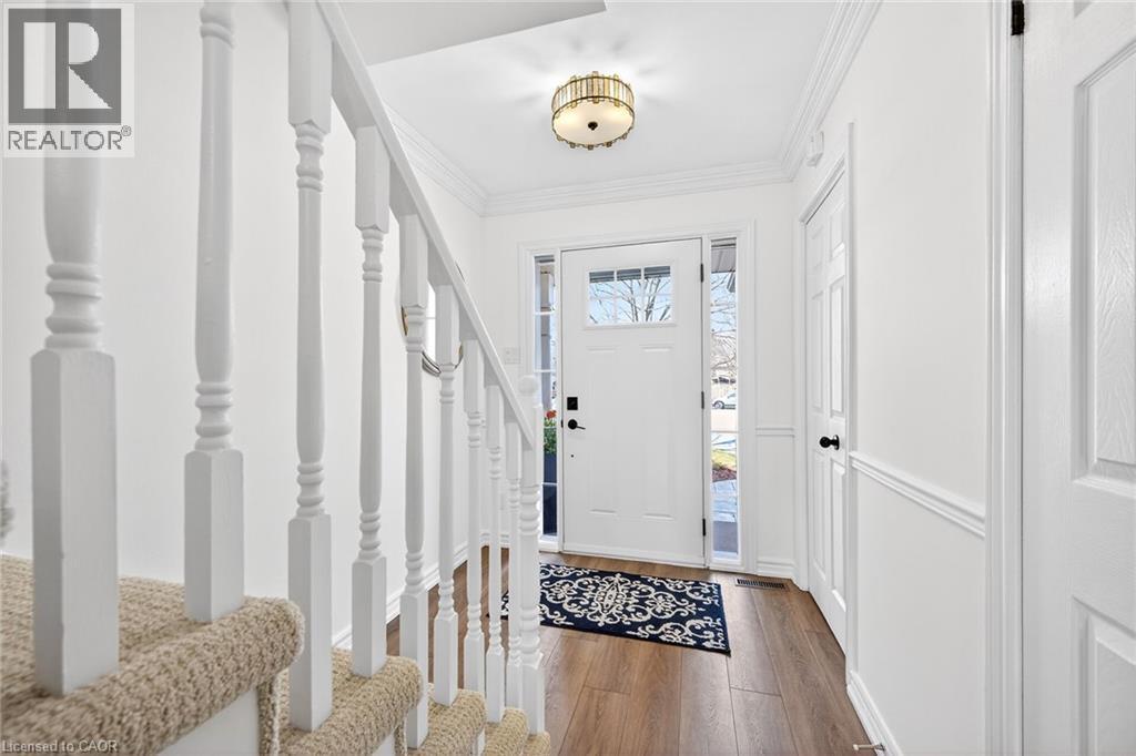 25 Walker Court, Grimsby, Ontario  L3M 5J5 - Photo 4 - 40820757