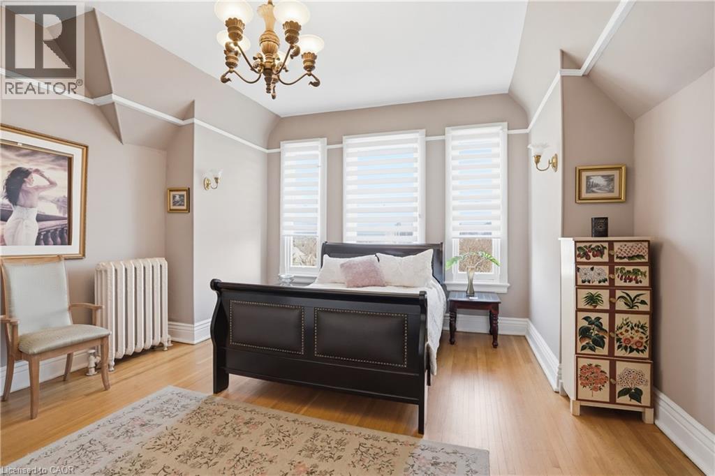 26 Ravenscliffe Avenue, Hamilton, Ontario  L8P 3M4 - Photo 22 - 40821039