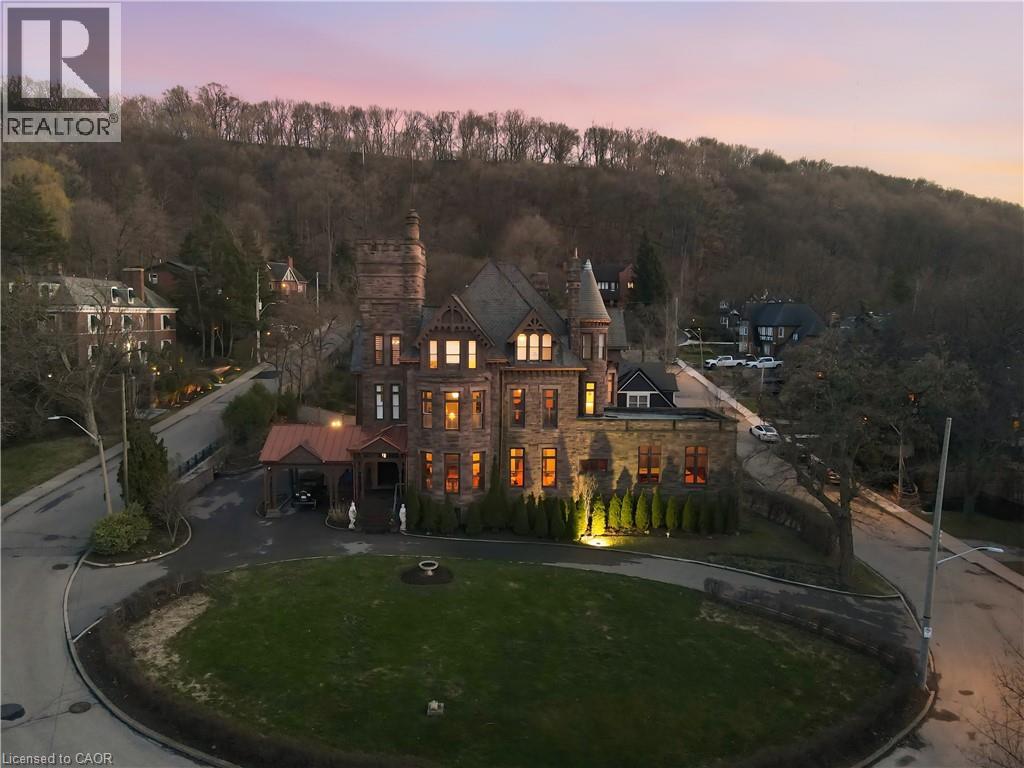 26 Ravenscliffe Avenue, Hamilton, Ontario  L8P 3M4 - Photo 4 - 40821039