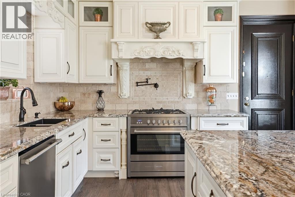 26 Ravenscliffe Avenue, Hamilton, Ontario  L8P 3M4 - Photo 15 - 40821039