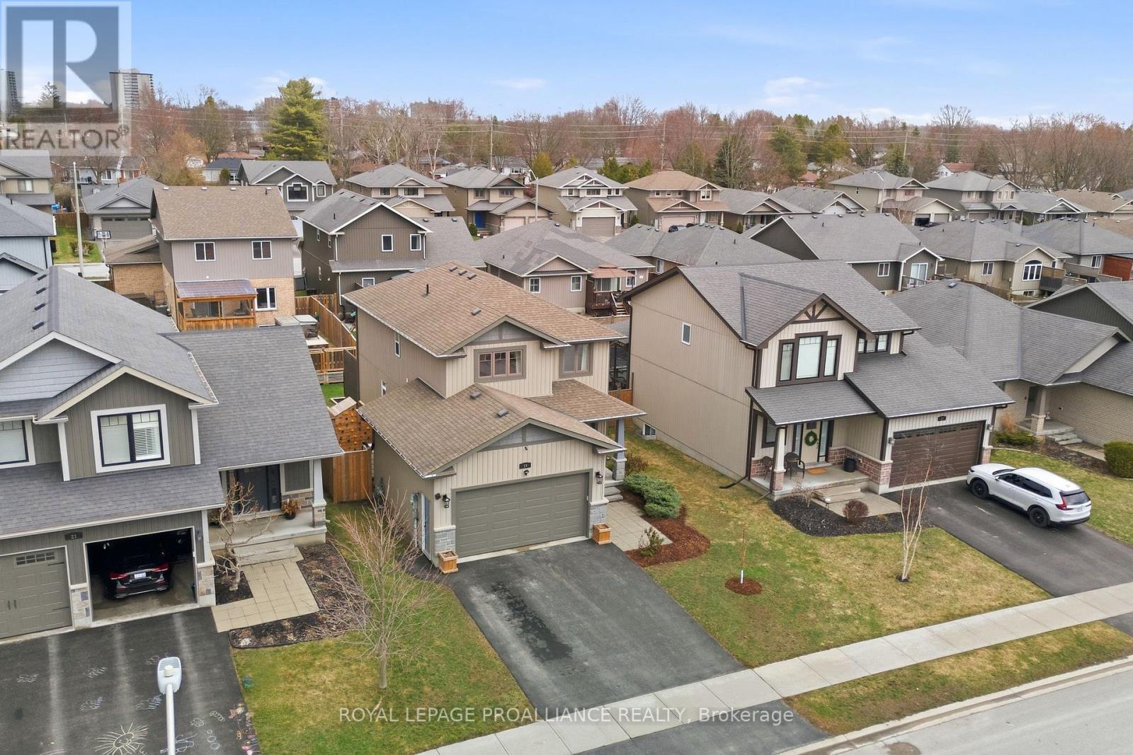 19 Granite Drive, Belleville, Ontario  K8P 0C6 - Photo 3 - X13002898