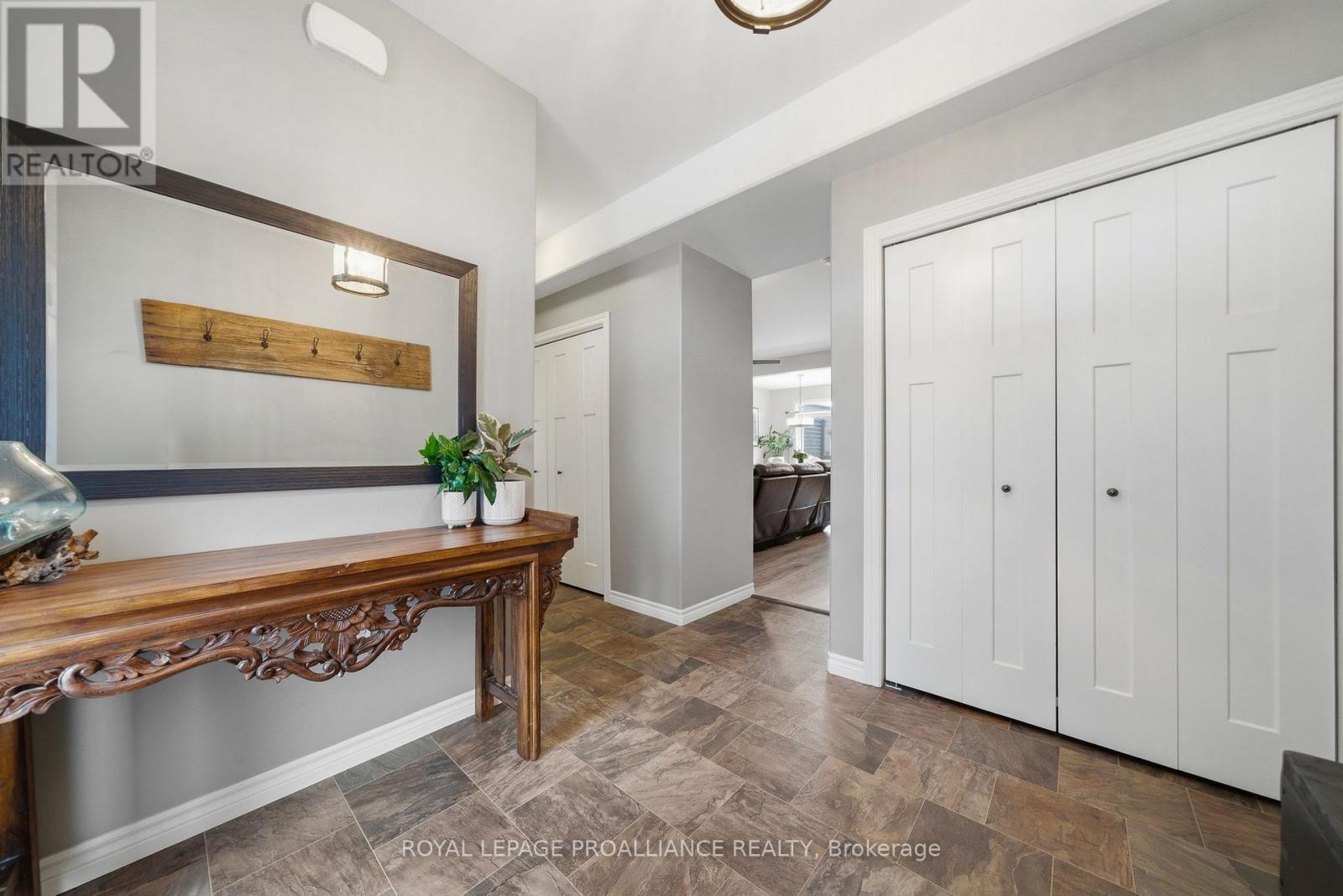 19 Granite Drive, Belleville, Ontario  K8P 0C6 - Photo 7 - X13002898