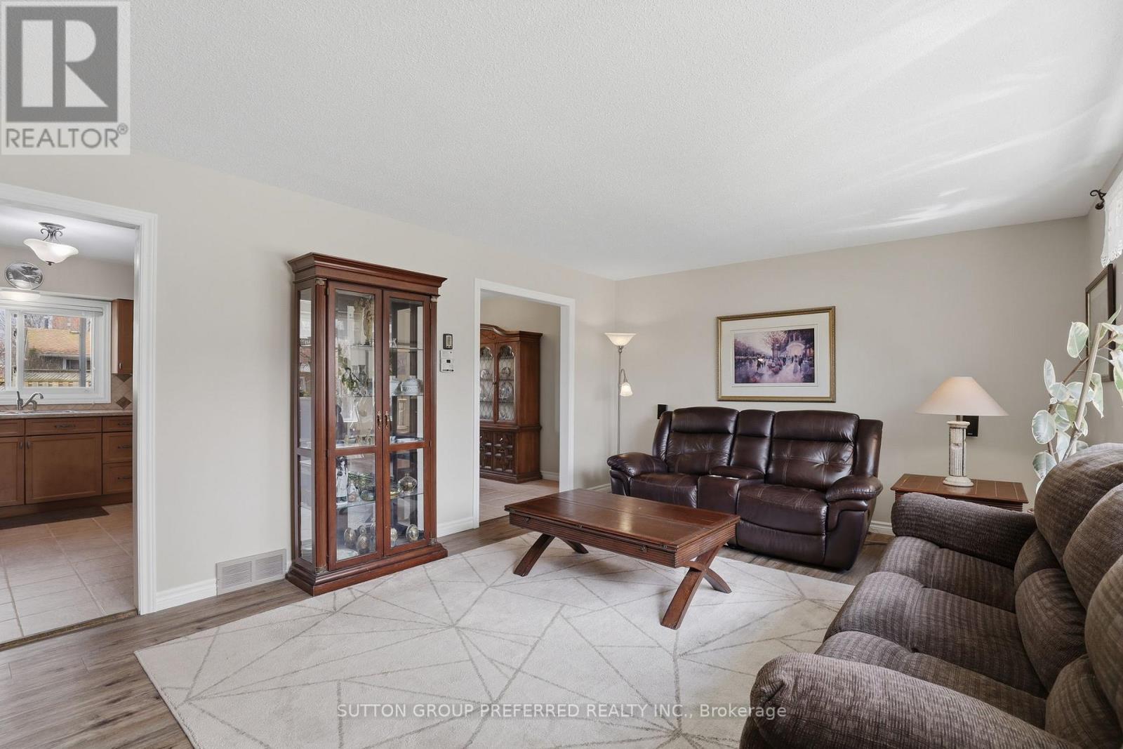 38 Alayne Crescent, London South, Ontario  N6E 2A3 - Photo 4 - X13002966