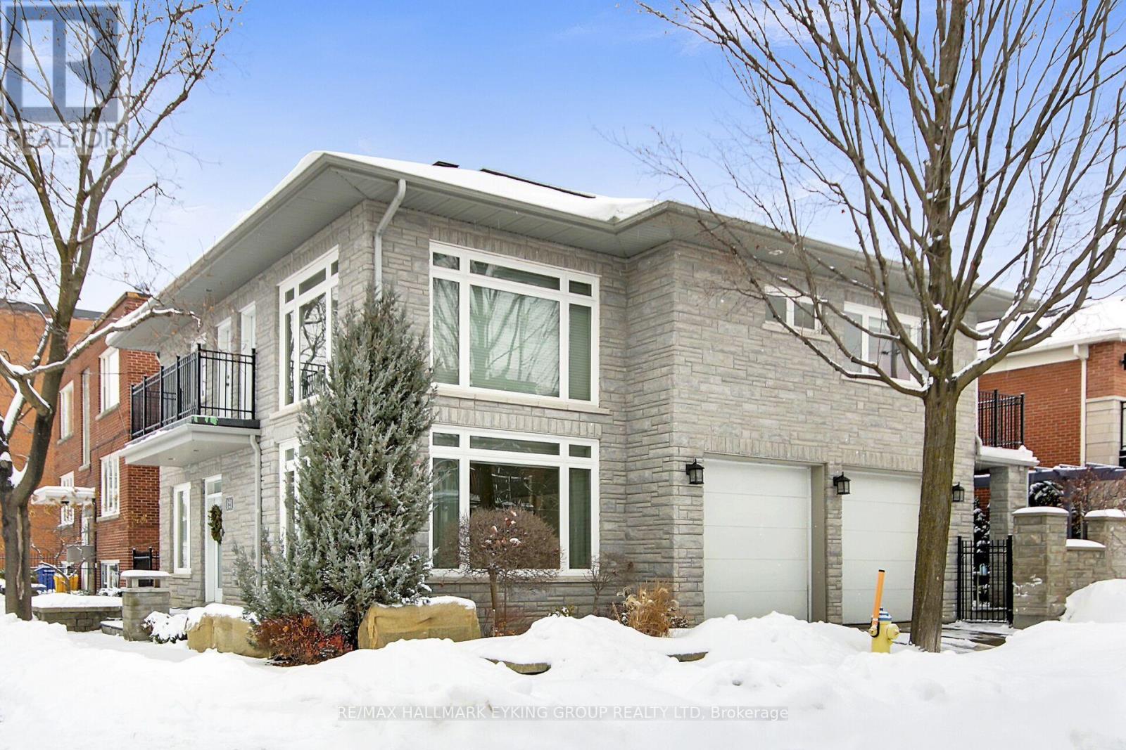 121 MACDONALD STREET, Ottawa, Ontario