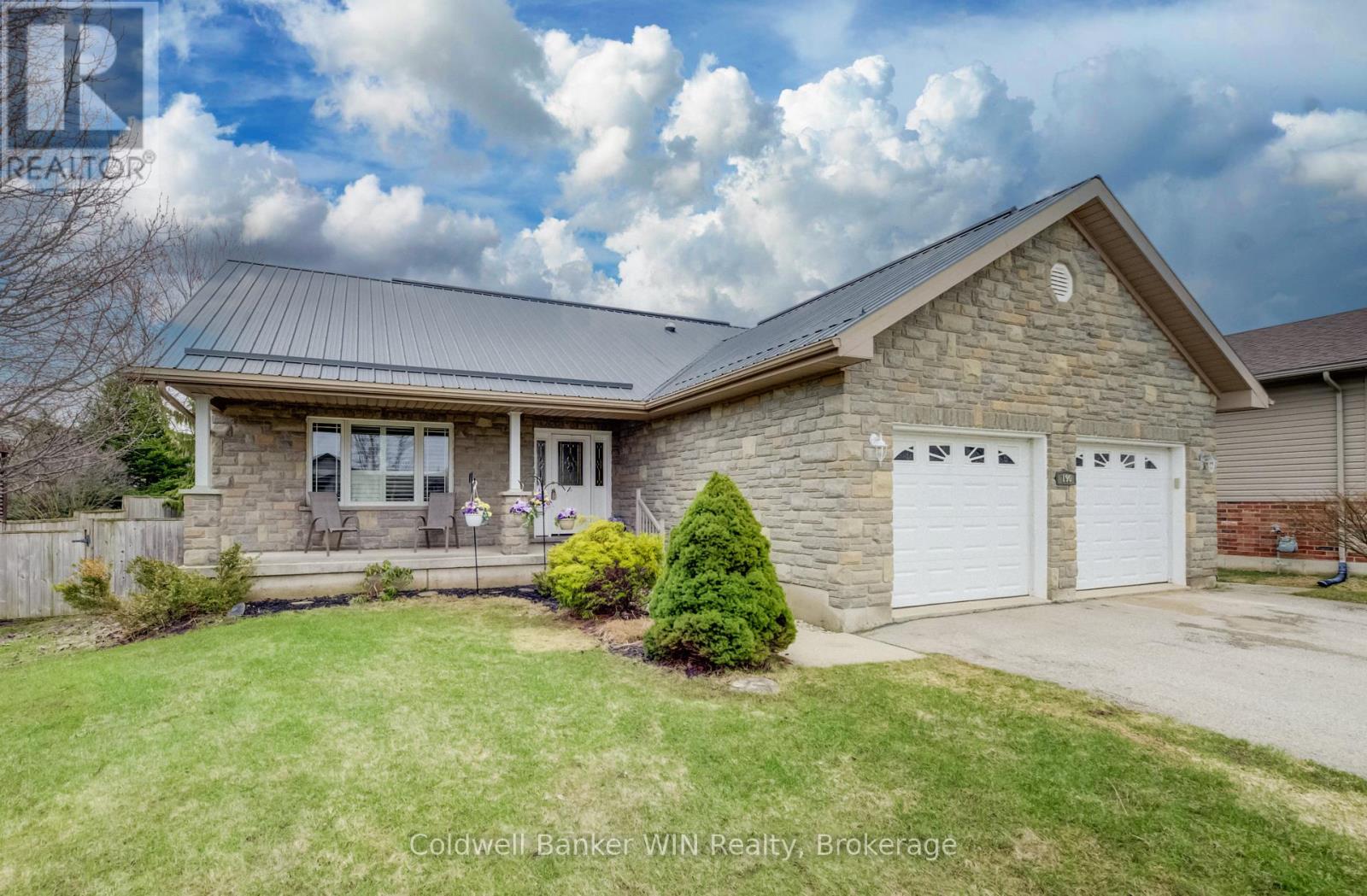 190 Sarah Road, Wellington North, Ontario  N0G 2L2 - Photo 2 - X12924022