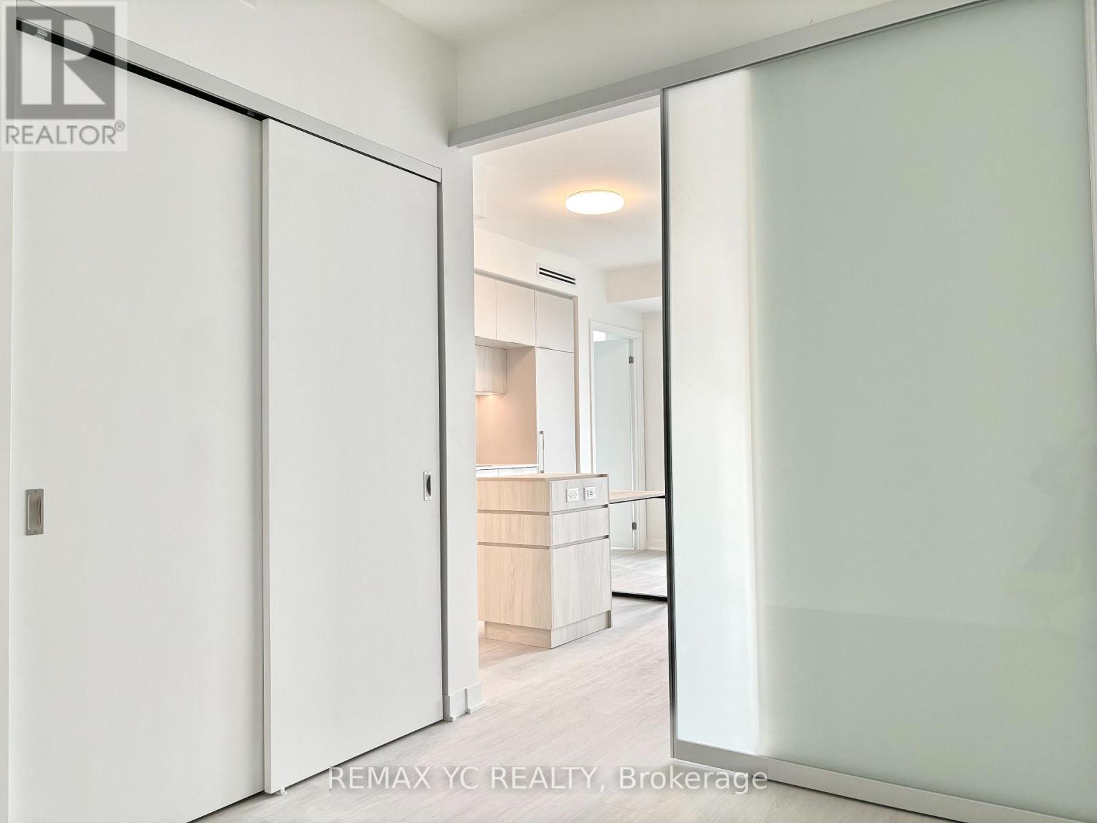 908 - 185 Alberta Avenue, Toronto, Ontario  M6C 0A5 - Photo 12 - C13001048