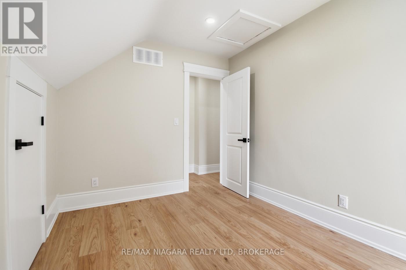 70 Bald Street, Welland, Ontario  L3C 5B9 - Photo 27 - X13002928