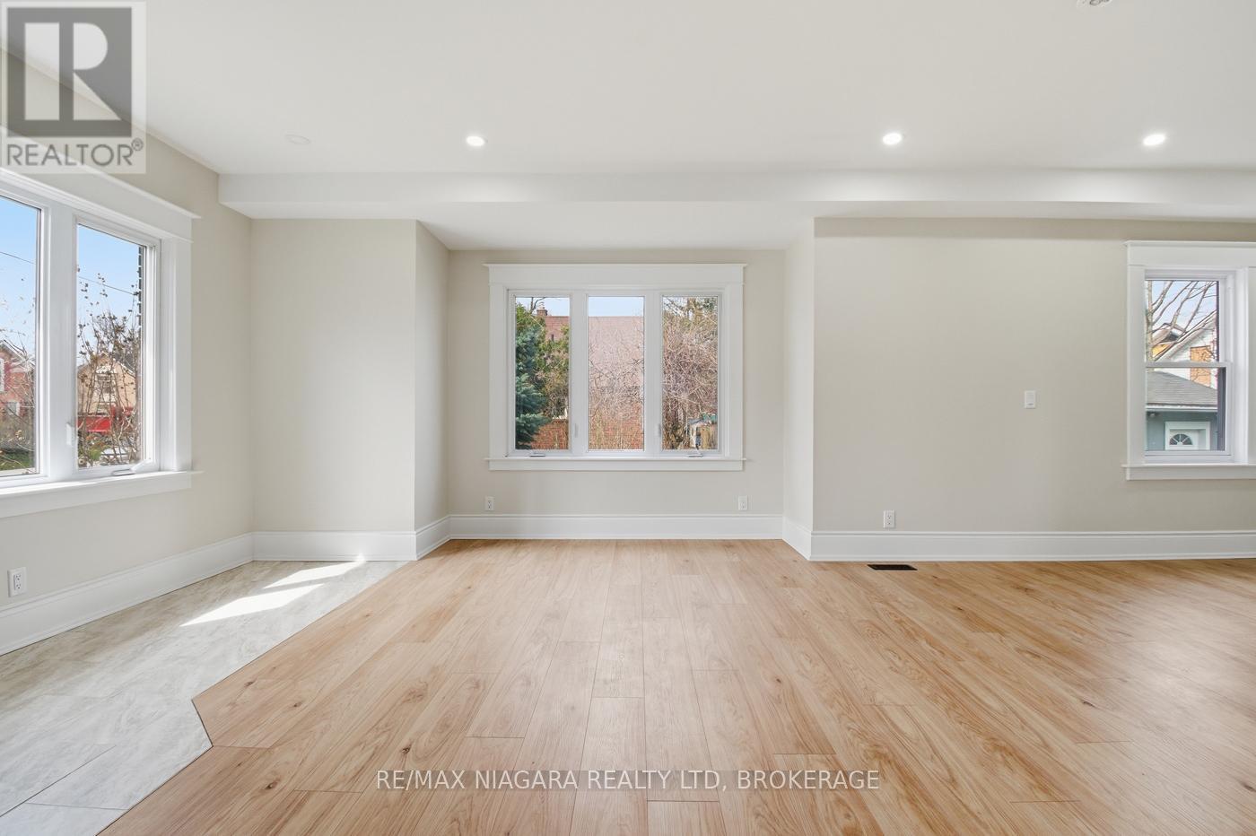 70 Bald Street, Welland, Ontario  L3C 5B9 - Photo 33 - X13002928