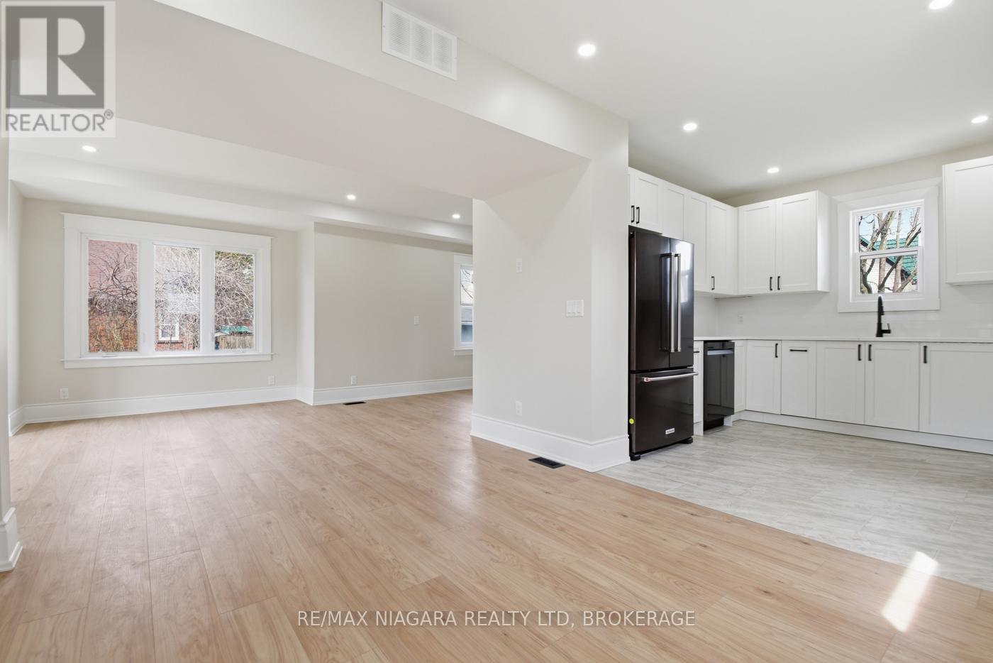 70 Bald Street, Welland, Ontario  L3C 5B9 - Photo 34 - X13002928